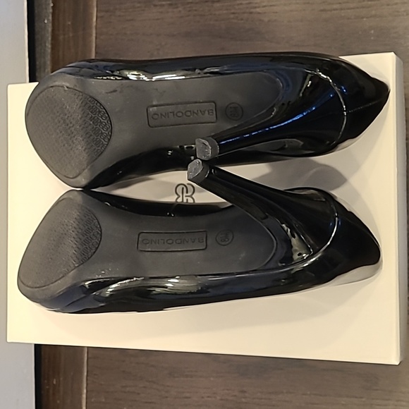 Bandolino - s.8 peep-toe black patent heels - Picture 5 of 10
